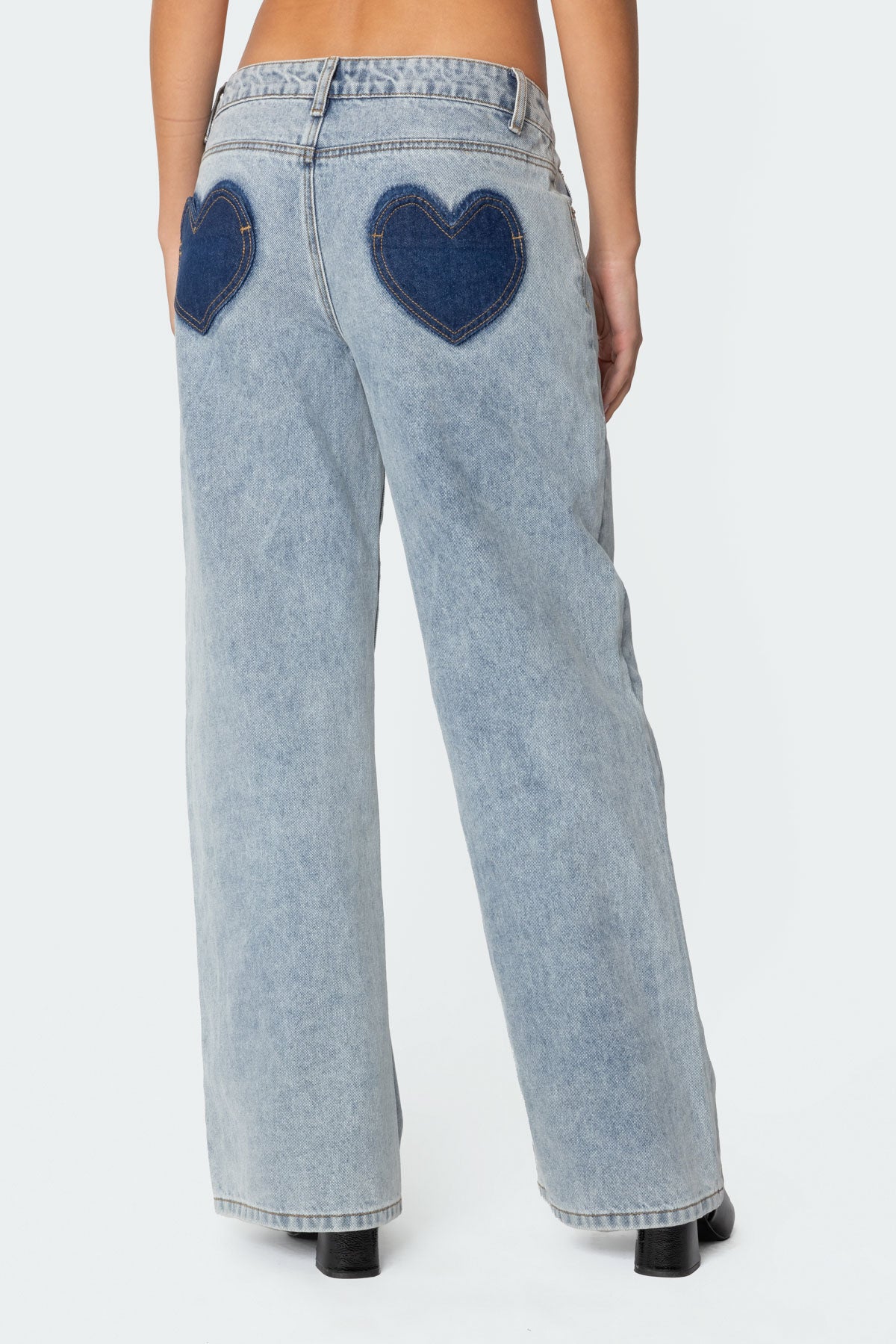 Contrast Heart Washed Low Rise Baggy Jeans - Image 4