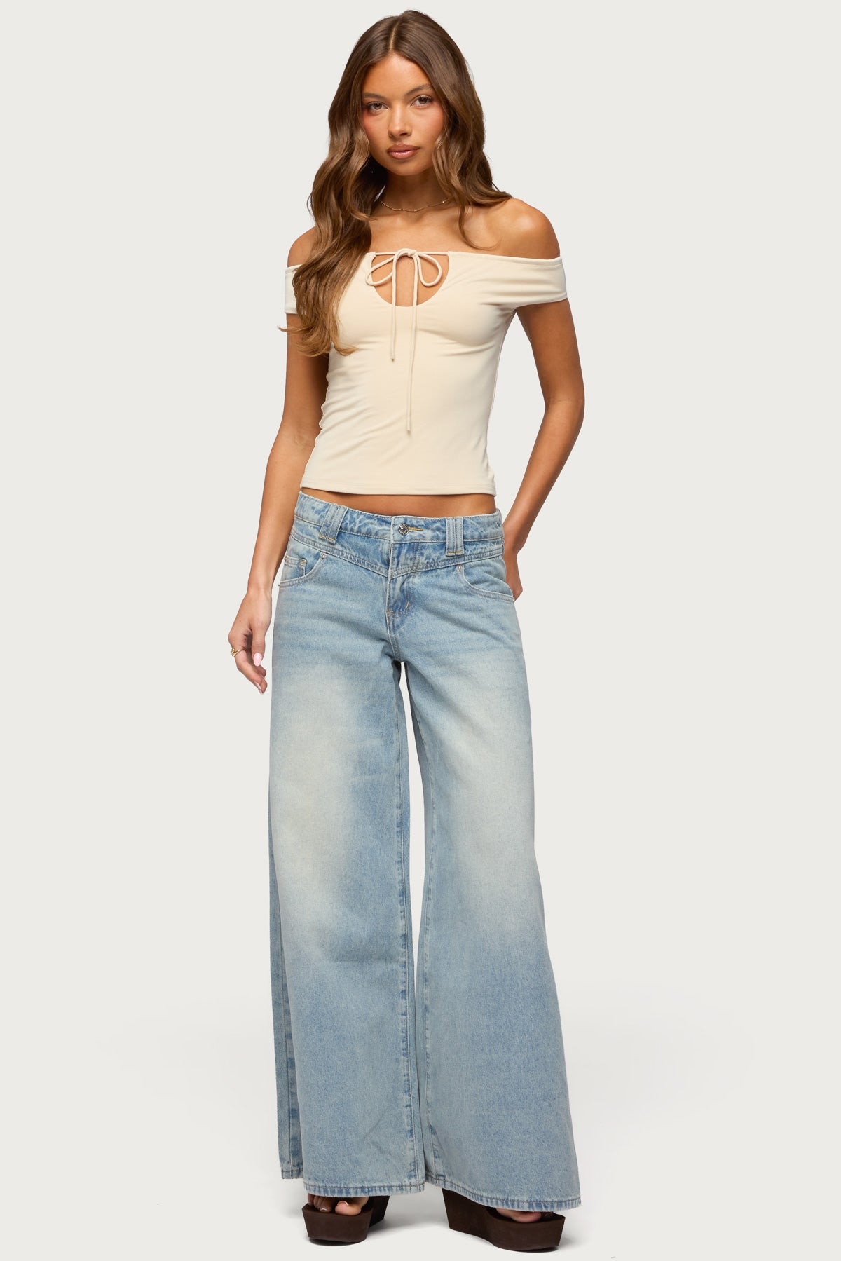 Stitched Low Rise Wide Leg Jeans - Image 5